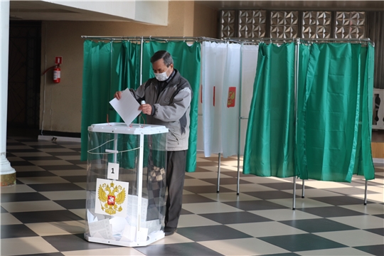 В Алатыре на 18 часов проголосовало 38,94% избирателей