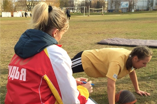 В Алатыре прошёл второй этап  Всероссийского физкультурно-спортивного комплекса «ГТО» среди школьников