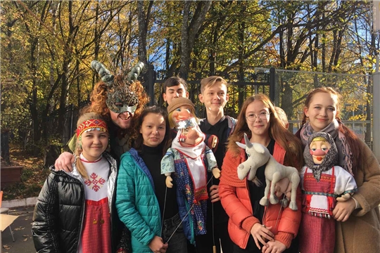 В парке «Лакреевский лес» состоялся кукольный спектакль с участием юных театралов Чебоксарской детской школы искусств № 1