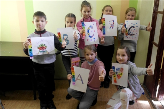 Детская художественная студия «Маленький Пикассо» - коллектив дворца культуры имени П.П. Хузангая
