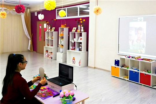 В детских садах столицы для детей, находящихся на домашнем режиме обучения, проводят мастер-классы в оffline и online формате