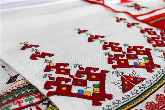 В Чебоксарах стартовала городская онлайн-акция «Чувашские узоры», посвященная Дню чувашской вышивки