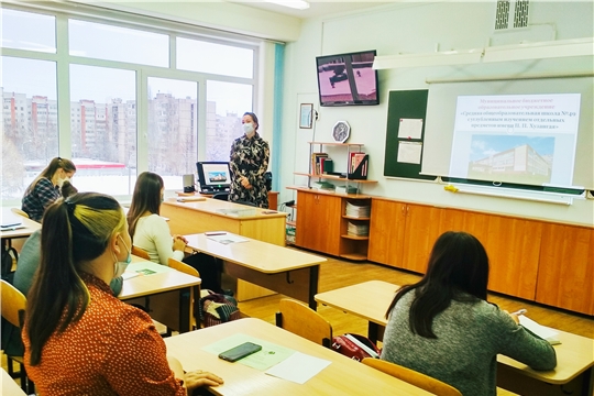 Продолжается реализация городского проекта «Школа молодого педагога»