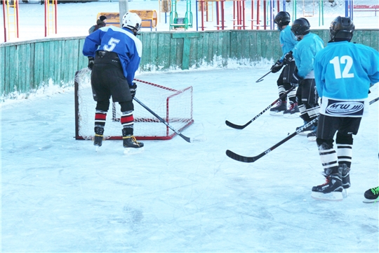 В Чебоксарах стартовали тренировки команд школьной хоккейной лиги