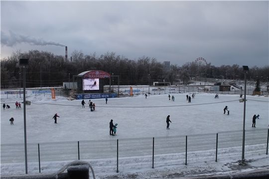 Активный отдых: в Московском районе г. Чебоксары подготовлено 10 катков, 10 хоккейных коробок и 8 лыжных трасс