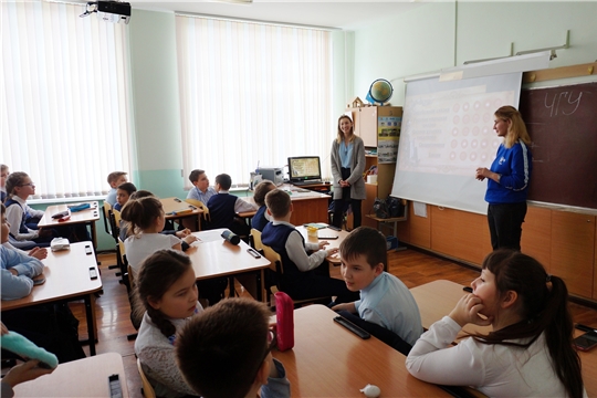 Университет для детей: ЧГУ им. И.Н. Ульянова в гостях у чебоксарской школы