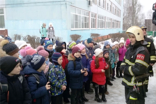 Столичные школы присоединились к проведению Всероссийского открытого урока по безопасности жизнедеятельности
