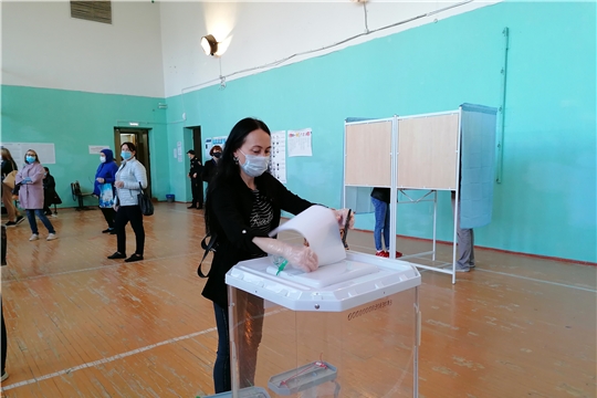 В Чебоксарах открылись избирательные участки для голосования