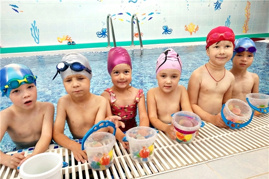 В детских садах города Чебоксары успешно реализуется муниципальный проект «Юные чебоксарцы учатся плавать»