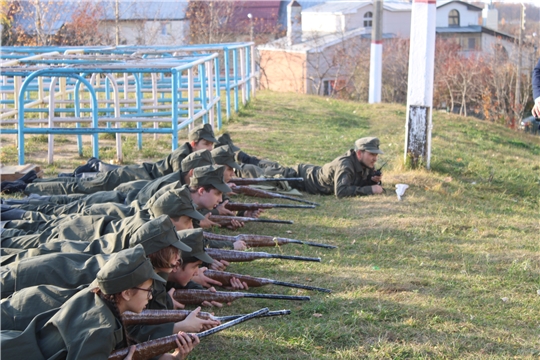 Школьники из Чебоксар стали участниками военно-тактической игры с элементами реконструкции «Сталинградская битва»