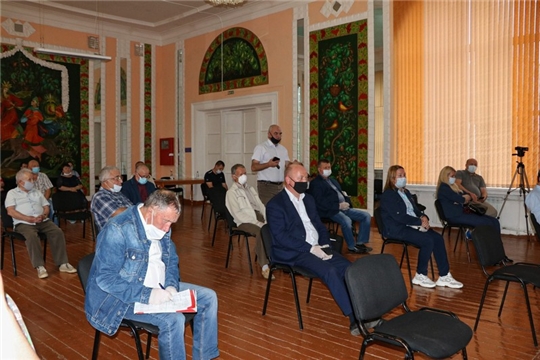 В Канаше состоялась встреча кандидатов на должность Главы Чувашской Республики с депутатами органов местного самоуправления