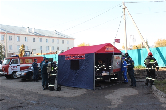 В городе Канаш прошла штабная тренировка по ликвидации последствий «взрыва» бытового газа в многоквартирном доме