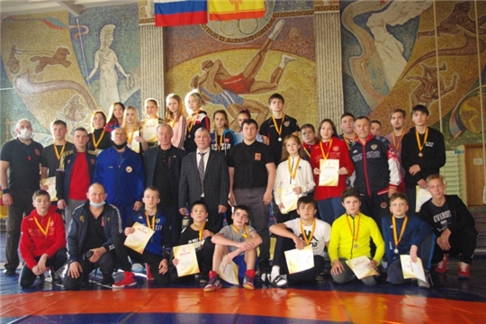 Девять представителей города Канаш поднялись на пьедестал первенства Чувашской Республики по вольной борьбе среди спортсменов 2004-2005 гг.р.