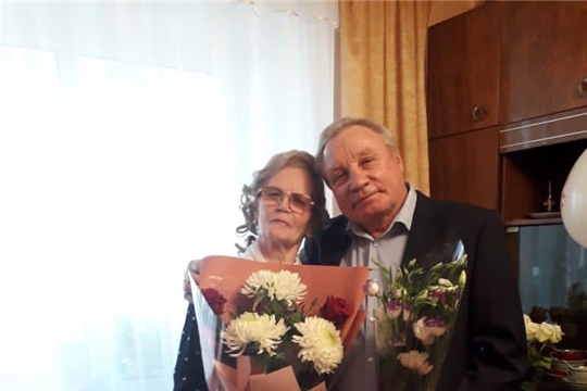 Супруги Агафоновы Александр Михайлович и Валентина Анатольевна отпраздновали золотую свадьбу!