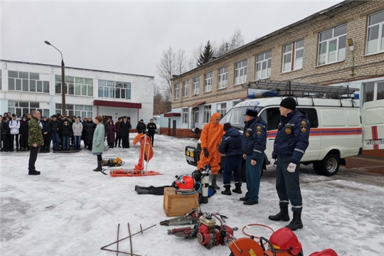 Профмероприятие республиканскими спасателями в рамках Всемирного дня гражданской обороны