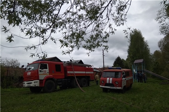 Четыре пожара за минувшие сутки