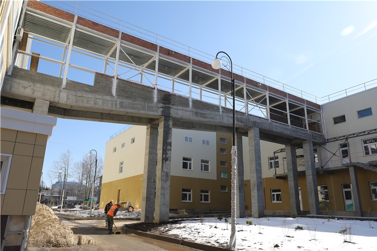 Ознакомление с ходом строительства нового инфекционного корпуса Городской детской больницы №2