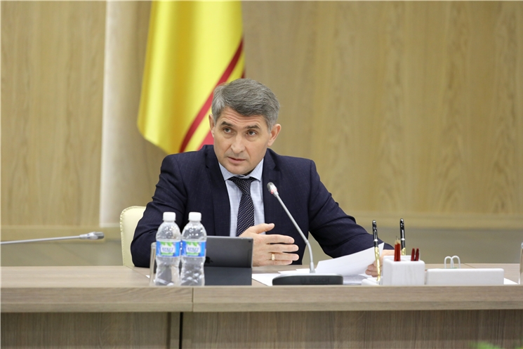 Олег Николаев поручил проработать вопрос отсрочки лизинговых платежей для предпринимателей, занимающихся транспортными перевозками
