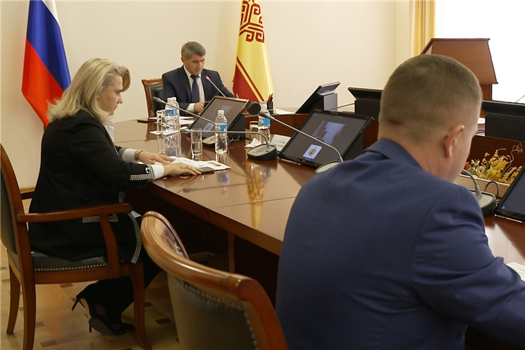 В Доме Правительства прошло совещание Оперативного штаба по борьбе с распространением коронавируса