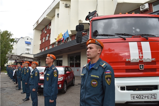 Врио Главы Чувашии поздравил сотрудников МЧС России с принятием присяги