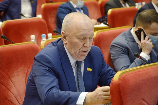 Парламент принял главный финансовый документ республики