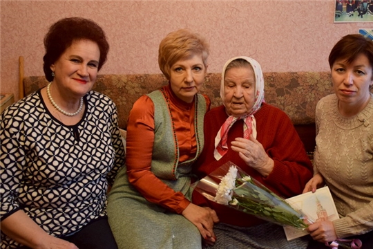 Труженица тыла военных лет, ветеран труда Матрена Павловна Хоченкова отмечает 95-летний юбилей
