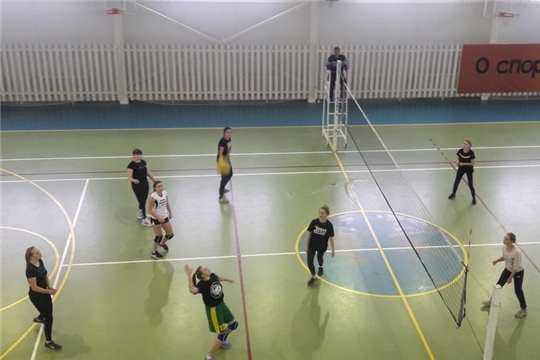 В Шумерле стартовал ежегодный муниципальный этап «Школьная волейбольная лига»