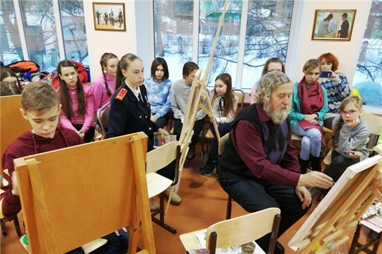В городской картинной галерее прошла творческая встреча юных шумерлинцев с художником В.И. Сапожниковым