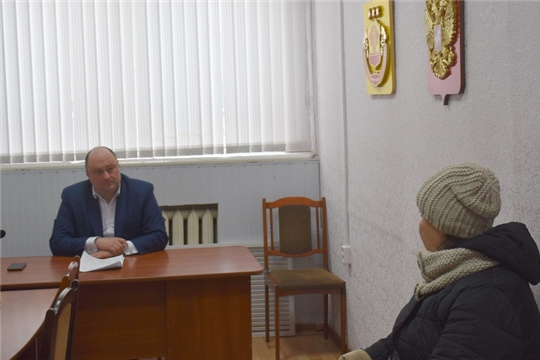 Глава города Шумерля - Председатель Собрания депутатов Сергей Яргунин провел прием граждан по личным вопросам