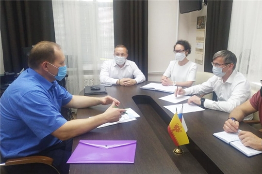 Глава администрации города Шумерля Валерий Шигашев провел ряд рабочих встреч с руководителями республиканских министерств и ведомств