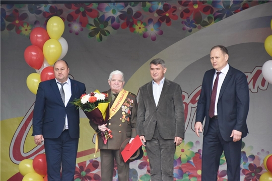 Врио Главы Чувашской Республики Олег Николаев поздравил шумерлинцев с Днем города