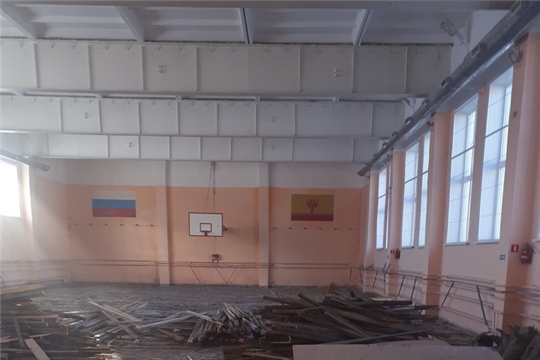 В детско-юношеской спортивной школе города Шумерля продолжаются ремонтные работы