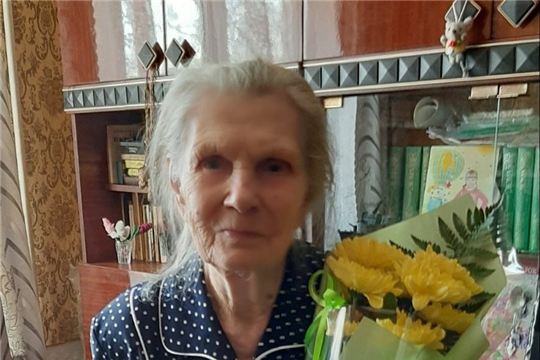 Труженица тыла, ветеран труда города Шумерля Анна Михайловна Сысова отмечает 90-летний юбилей
