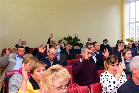 В Ибресинском районе состоялось первое заседание Собрания депутатов  Ибресинского района VII созыва