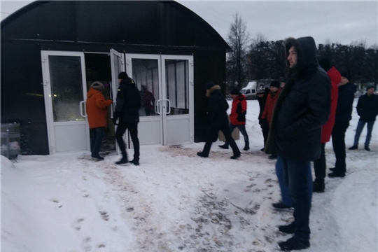 В Калининском районе провели еженедельный обход территории