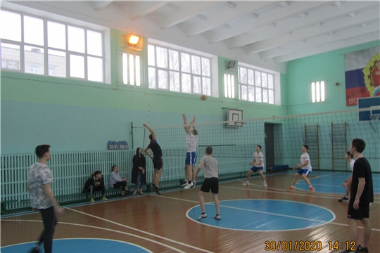 Месячник оборонно-массовой и спортивной работы: завершилось первенство Калининского района по волейболу