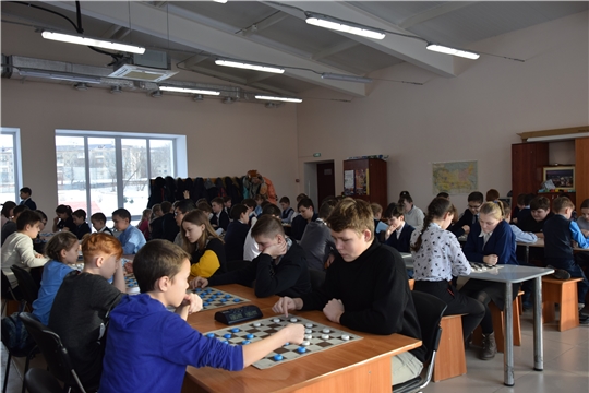 В рамках Месячника оборонно-массовой и спортивной работы в Калининском районе г. Чебоксары определились призеры  турнира по русским шашкам «Чудо-шашки-2020»