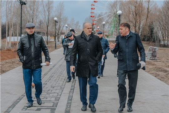 Ход подготовки к летнему сезону парка им. 500-летия города Чебоксары проверил глава администрации
