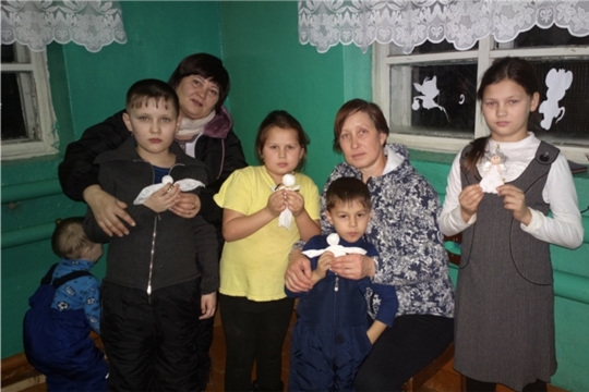 В Ближнесорминском сельском клубе прошла познавательная беседа «Под чистым небом Рождества»