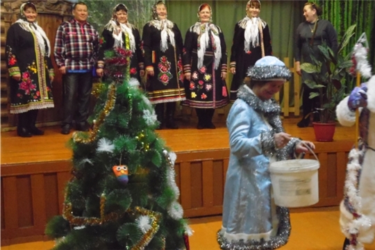 Фольклорный коллектив «Ямаш ен» - в гостях в Вурманянишевском сельском клубе
