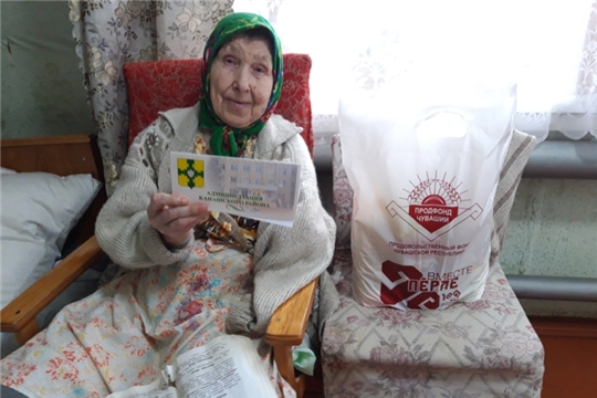 Волонтеры посетили пожилых жителей Новочелкасинского сельского поселения