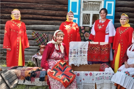 Шелттем ял тăрăхĕн культура сферинче ĕçлекенсем Ĕç ветеранĕ, вăрçă ачи, вĕрентÿ ĕçĕн ветеранĕ Т.Д.Радикова-Цаплина патĕче тĕлпулура