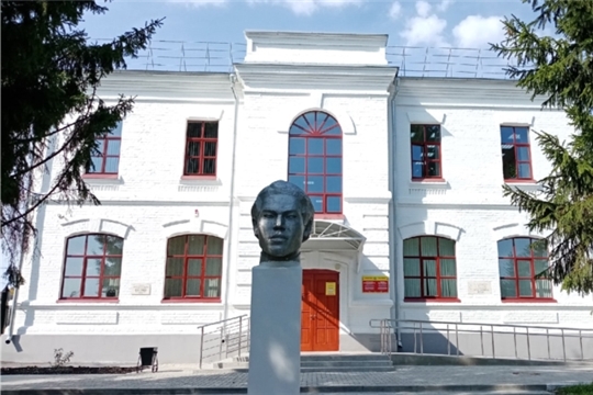 Центральная районная библиотека Канашского района распахивает двери