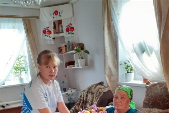 Волонтеры МБОУ «Сеспельская СОШ» Канашского района поздравили пенсионеров и представителей старшего поколения