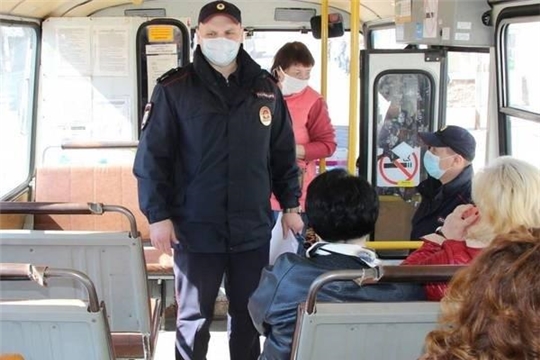 В Канашском районе проведен очередной рейд на общественном транспорте по проверке соблюдения мер санитарно-эпидемиологической безопасности