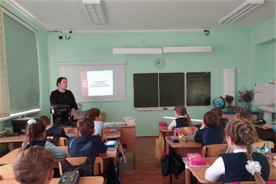 Урок мужества на тему «Трудовой подвиг строителей Сурского и Казанского оборонительных рубежей»