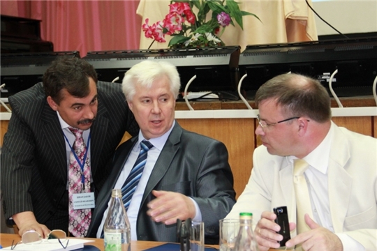 В Ульяновске состоялся межрегиональный круглый стол «Развитие системы муниципального внешнего финансового контроля»