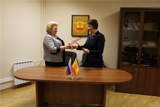 Председатель Контрольно-счетной палаты Чувашской Республики и Уполномоченный по правам человека в Чувашской Республике подписали соглашение о сотрудничестве