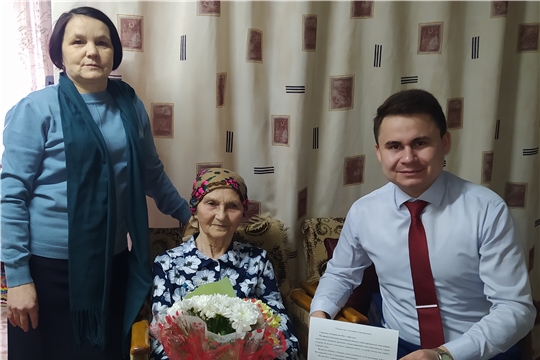 90-летний юбилей отмечает труженица тыла, ветеран труда Чебослаева Антонина Григорьевна