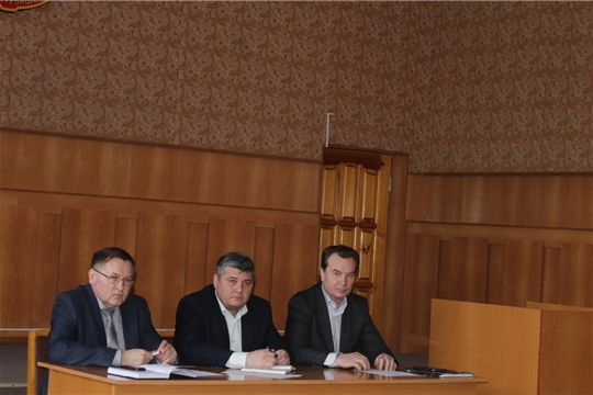 В администрации Козловского района состоялось расширенное совещание по реализации мусорной реформы с участием представителей Минстроя и регионального оператора Чувашии